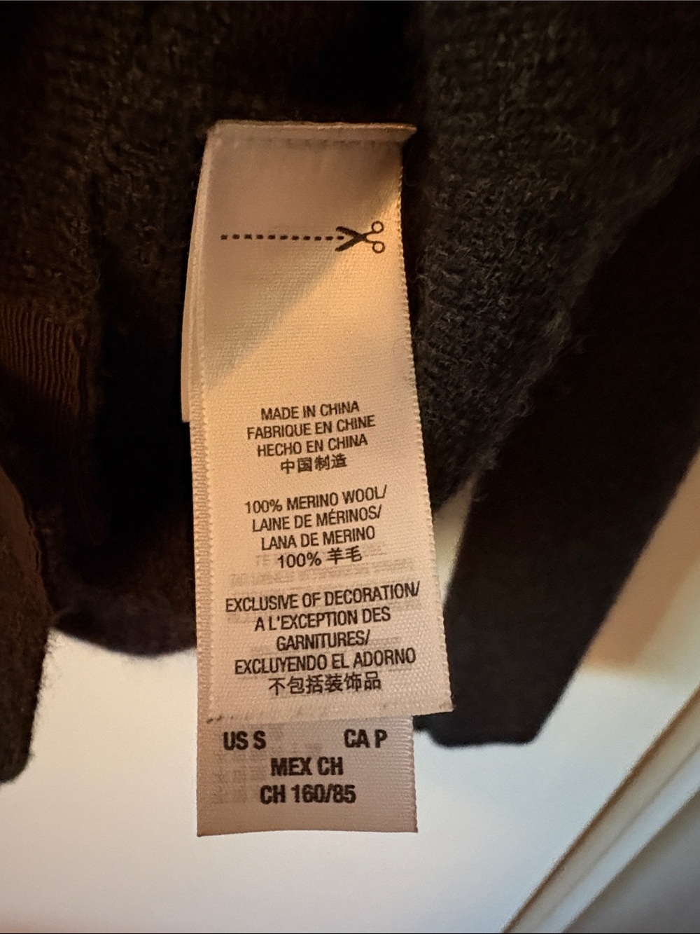 Juicy Couture Y2K Vintage Charcoal Wool fitted V-neck button cardigan - Picture 8 of 8
